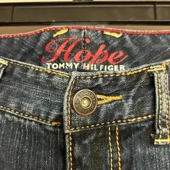 Size 6 regular.Hope Tommy Hill‎ figure jeans. - Picture 2 of 9